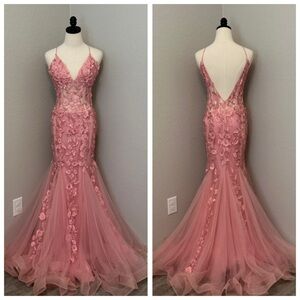 NEW JOVANI SZ 6 DARK BLUSH FLORAL APPLIQUÉ CORSET ILLUSION FORMAL EVENING GOWN